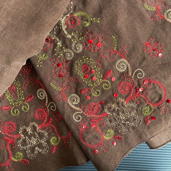 XS, S, Vintage Soft Corduroy Skirt with Embroidery - Picture 6 of 10
